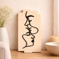 Subtileza do Beijo – Handmade Minimalist Line Art Wooden Wall Decor