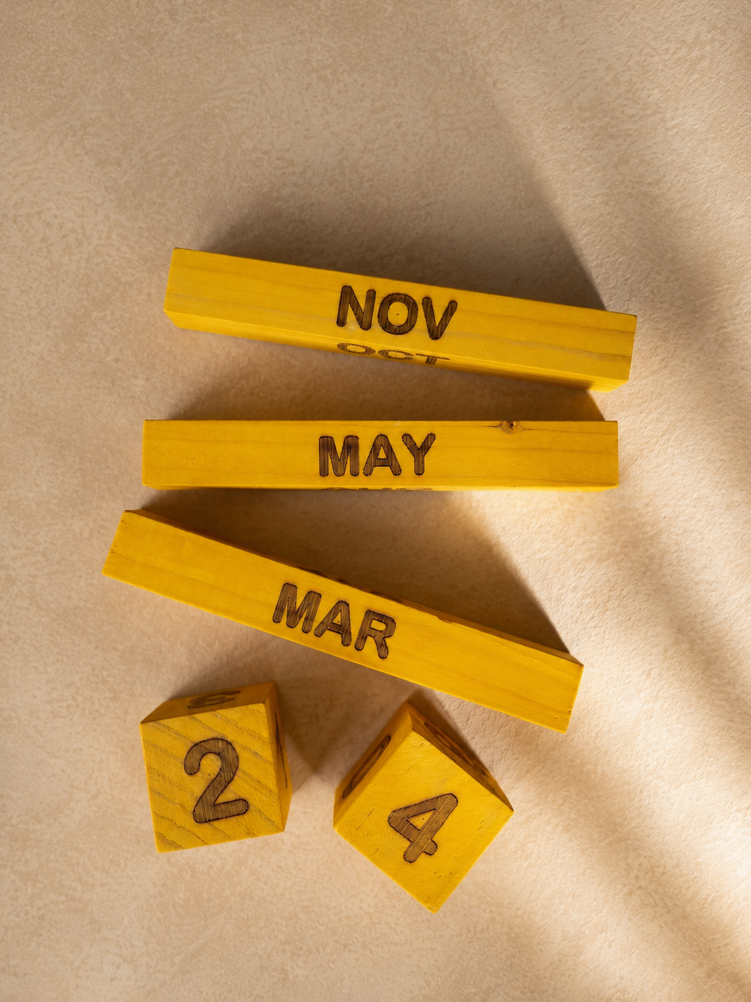 Handmade Wooden Perpetual Calendar, Manual Desk Calendar