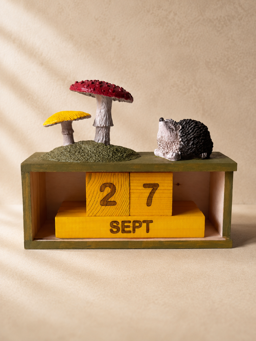 Handmade Wooden Perpetual Calendar, Manual Desk Calendar