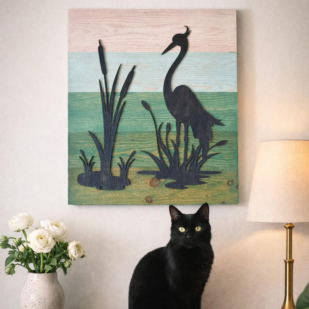 Guardião da Lagoa – Handgefertigte Wandkunst aus Holz mit Reiher-Natur-Silhouette