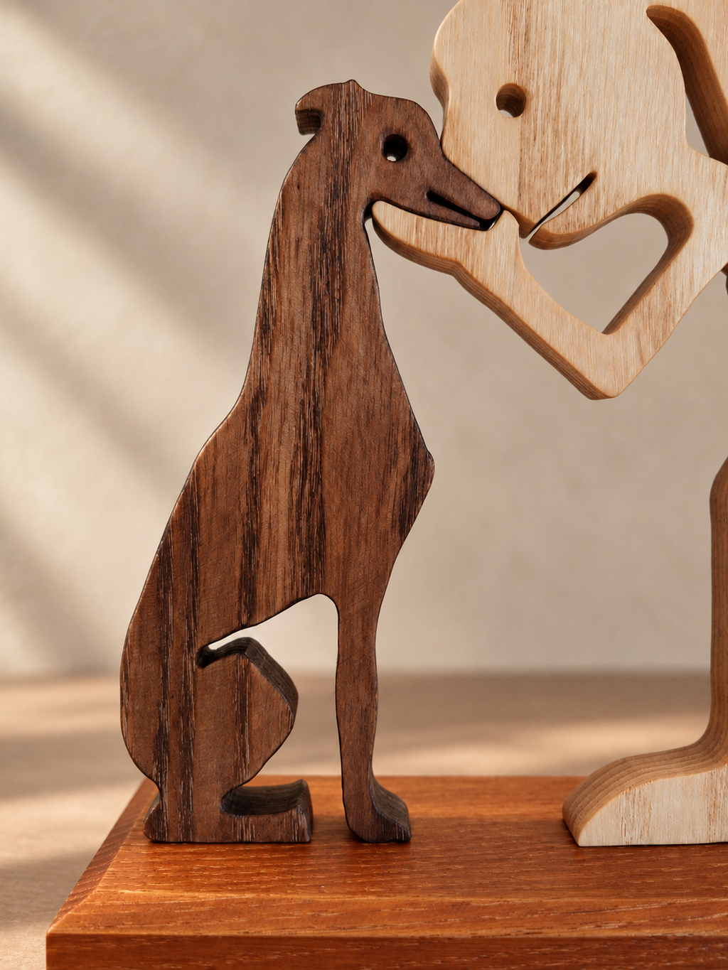 Companheiros, Menina e Galgo em Madeira